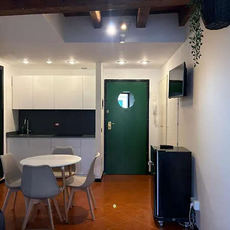 ゲストハウス Residenza Al Castello ヴェローナ