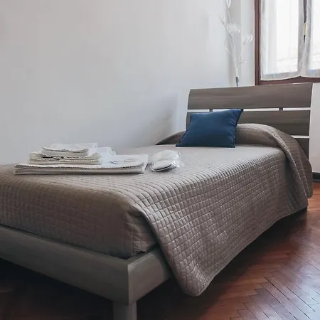ゲストハウス Residenza Al Castello 4*