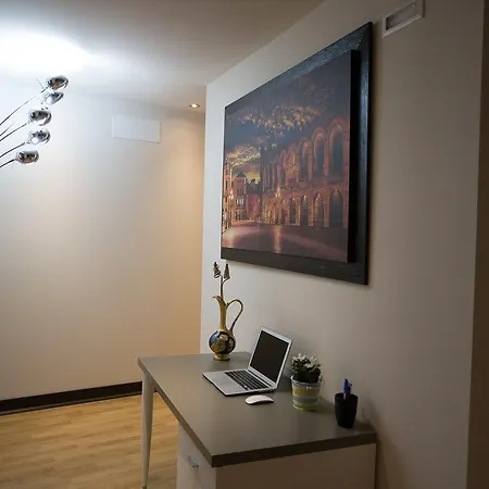 Residenza Al Castello ゲストハウス 4*
