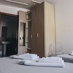 Residenza Al Castello 게스트하우스 4*